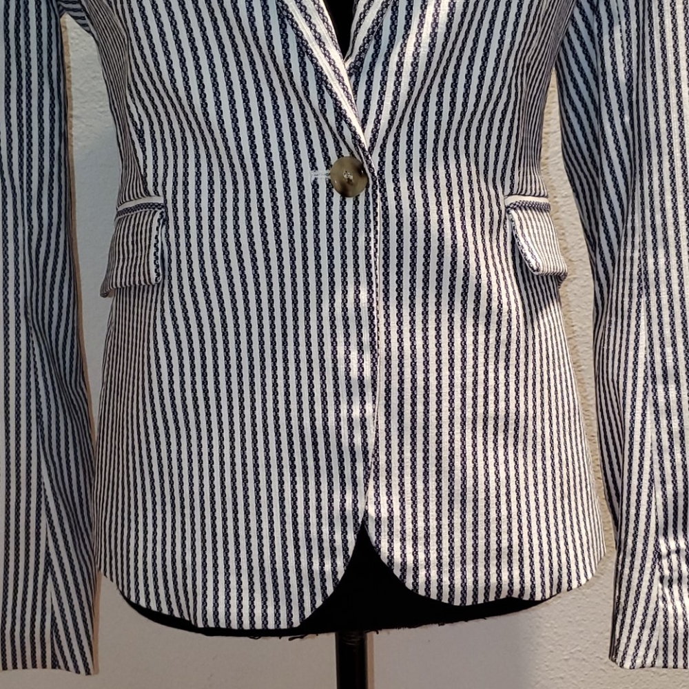 Rachel Zoe pinstripe jacket sz small - Picture 3 of 10